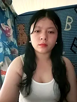 Snapshot of lisa-bae00 chatting on April 3, 2026, 11:47 pm lisa-bae00 online show from April 3, 2026, 11:47 pm