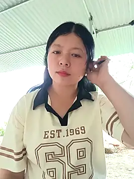 Snapshot of lisa-bae00 chatting on April 11, 2026, 3:22 am lisa-bae00 online show from April 11, 2026, 3:22 am