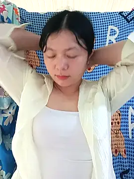 Snapshot of lisa-bae00 chatting on July 2, 2026, 1:05 am lisa-bae00 online show from July 2, 2026, 1:05 am