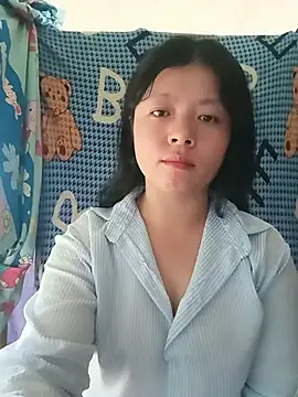 Snapshot of lisa-bae00 chatting on July 6, 2026, 12:07 am lisa-bae00 online show from July 6, 2026, 12:07 am