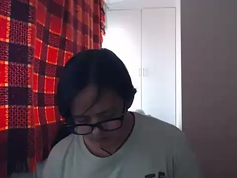 Kinkybela2025 online show from April 10, 2026, 3:34 am