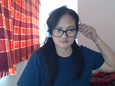 Kinkybela2025 online show from May 16, 2026, 12:07 am