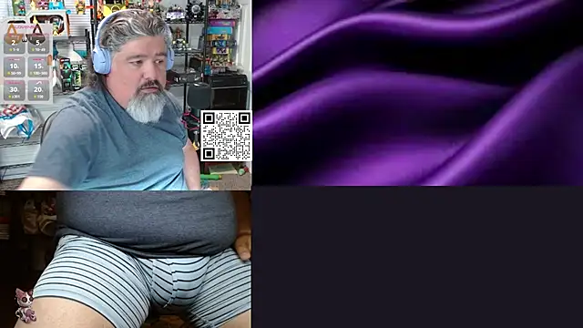 Snapshot of geekycastillo chatting on July 19, 2026, 5:00 am geekycastillo online show from July 19, 2026, 5:00 am