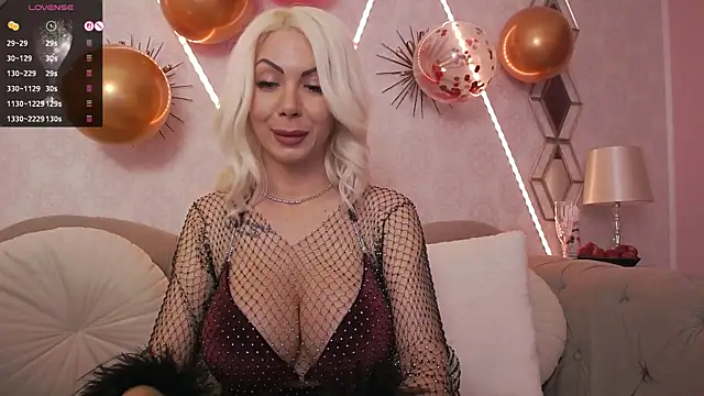 RubyDivine online show from May 10, 2026, 2:50 am