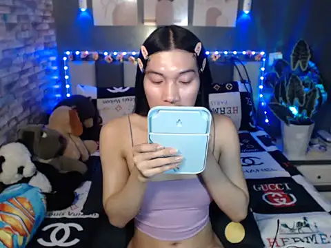 HotNathalie6900 online show from February 23, 2026, 1:41 pm