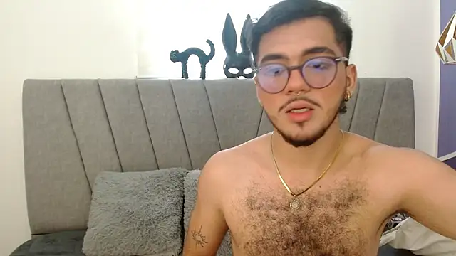 Zac Golden online show from November 22, 2025, 8:41 pm