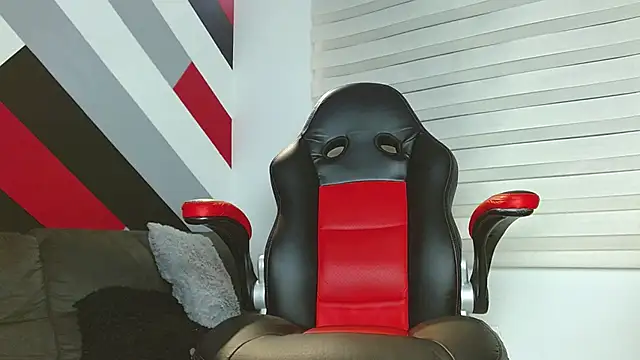 Zac Golden online show from January 13, 2026, 11:43 pm