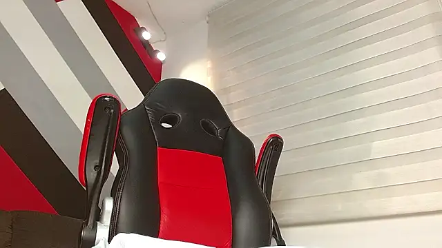 Zac Golden online show from March 1, 2026, 10:12 pm