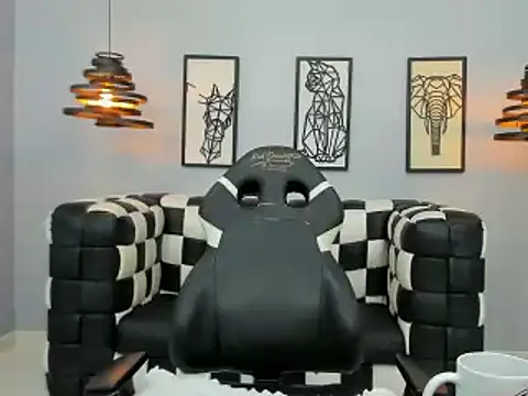 Snapshot of Bianca_Millf chatting on March 21, 2026, 4:06 am Bianca Millf online show from March 21, 2026, 4:06 am