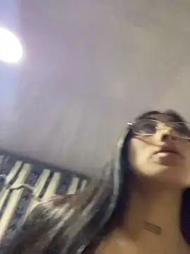 Violeet-Smith online show from March 1, 2026, 2:35 am