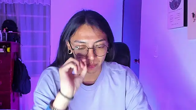  Astrea  online show from April 10, 2026, 1:11 am