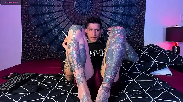 cleoo jhonny online show from February 7, 2026, 1:53 am