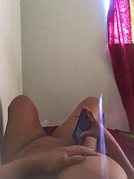 Snapshot of eujamiii chatting on October 31, 2025, 1:12 pm eujamiii online show from October 31, 2025, 1:12 pm