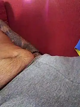 Luchyfeet online show from June 9, 2026, 6:52 pm