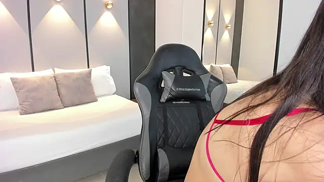 Snapshot of mia_collins96 chatting on February 28, 2026, 2:23 am mia collins96 online show from February 28, 2026, 2:23 am