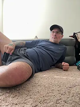 Snapshot of D13ON3L chatting on November 9, 2025, 6:06 pm D13ON3L online show from November 9, 2025, 6:06 pm