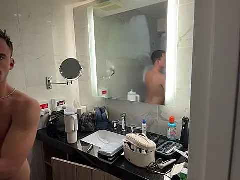 Snapshot of bobbyatx chatting on October 27, 2025, 12:26 am bobbyatx online show from October 27, 2025, 12:26 am