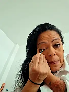 viviana-sexi online show from February 9, 2026, 8:57 pm