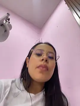 PaulaCruz01 online show from February 12, 2026, 7:53 pm