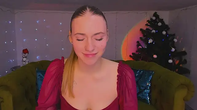 sassy cutie online show from December 18, 2025, 1:06 pm