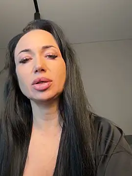 majestic madam online show from March 28, 2026, 11:21 am