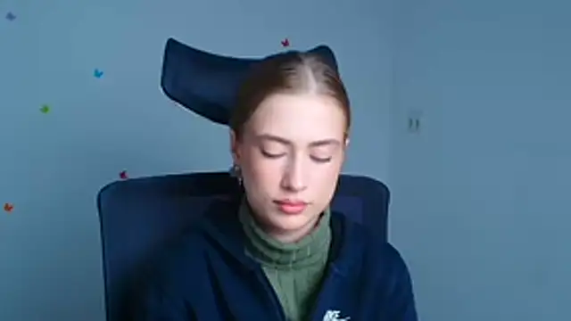 Snapshot of Candy_Chloe_ chatting on October 29, 2025, 12:18 pm Candy Chloe  online show from October 29, 2025, 12:18 pm