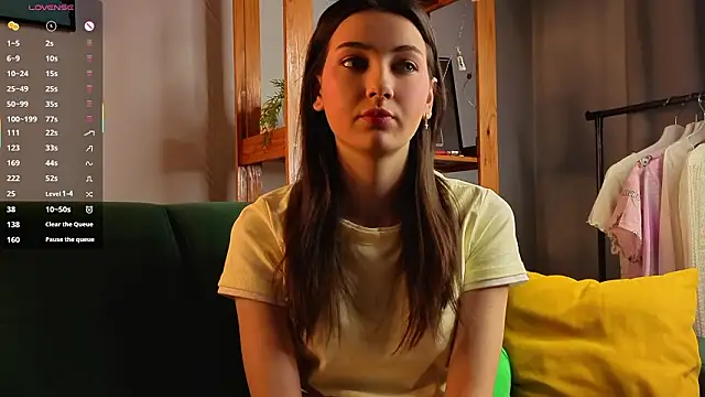 KateCahee online show from February 9, 2026, 1:20 am