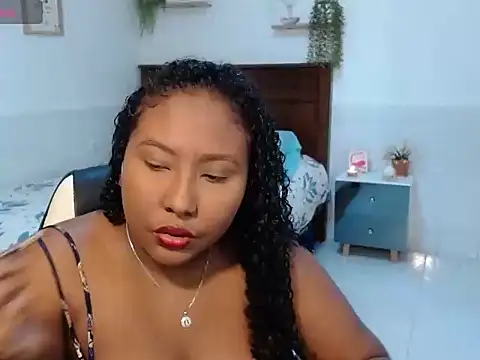 Snapshot of KaroldelaTorree chatting on October 25, 2025, 3:07 pm KaroldelaTorree online show from October 25, 2025, 3:07 pm