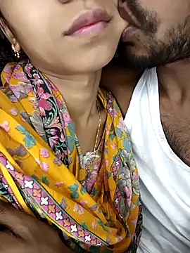 CoupleShow 432 online show from March 17, 2026, 5:05 pm