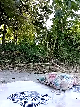 tattyHot95 online show from November 16, 2025, 1:49 pm