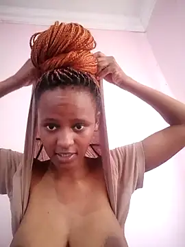 Snapshot of yummy-caramel chatting on October 29, 2025, 8:16 am yummy-caramel online show from October 29, 2025, 8:16 am