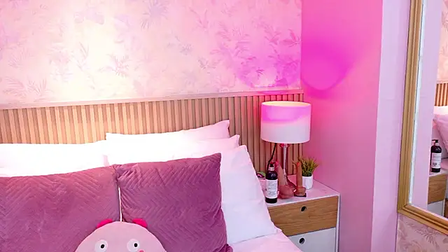 AdelineJhones online show from January 11, 2026, 2:33 pm