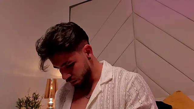 JACKSON STIFLER online show from February 5, 2026, 10:58 pm