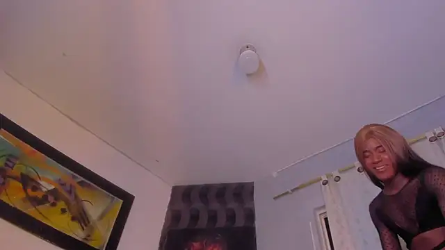 Snapshot of Lanna_big33 chatting on February 23, 2026, 8:28 pm Lanna big33 online show from February 23, 2026, 8:28 pm