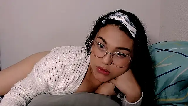 mira cherry02 online show from November 8, 2025, 6:35 am