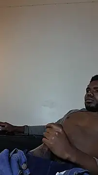 Snapshot of Suamyst_25 chatting on February 8, 2026, 9:02 am Suamyst 25 online show from February 8, 2026, 9:02 am