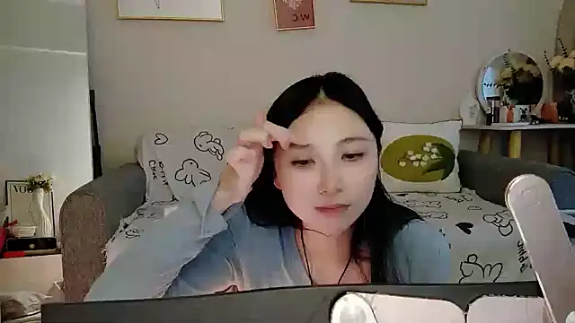 yuyan3929 online show from November 29, 2025, 1:08 am