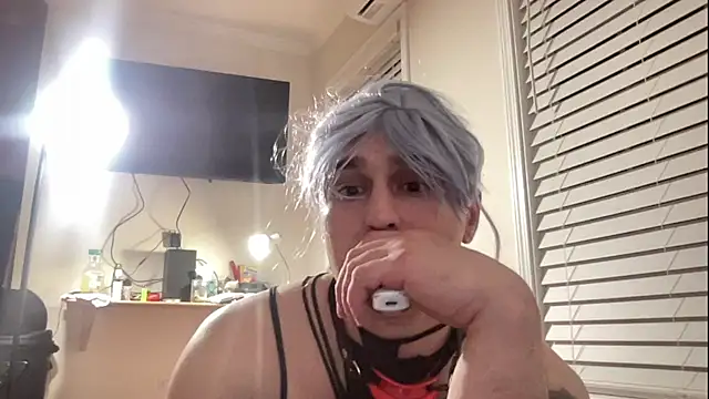 andrenoma427 online show from November 8, 2025, 5:40 am