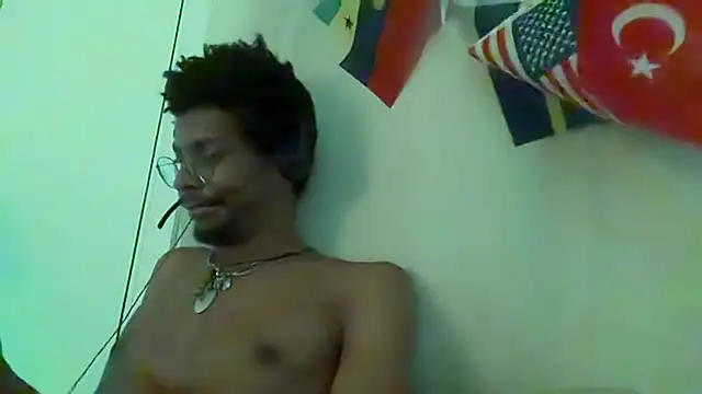 Snapshot of Albert_Madrid chatting on July 12, 2026, 6:32 pm Albert Madrid online show from July 12, 2026, 6:32 pm