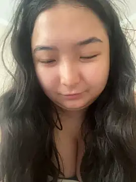 Snapshot of miomyao chatting on May 6, 2026, 4:41 am miomyao online show from May 6, 2026, 4:41 am
