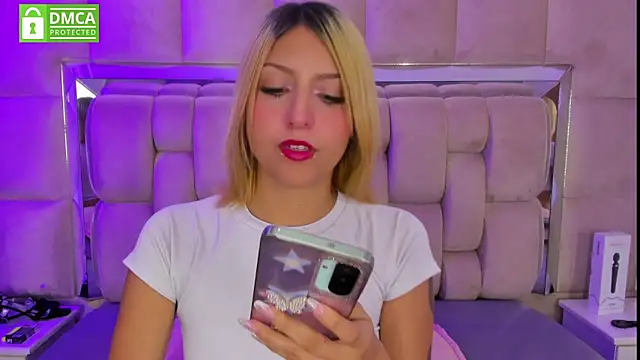 daniiela beteche777 online show from February 13, 2026, 8:38 pm