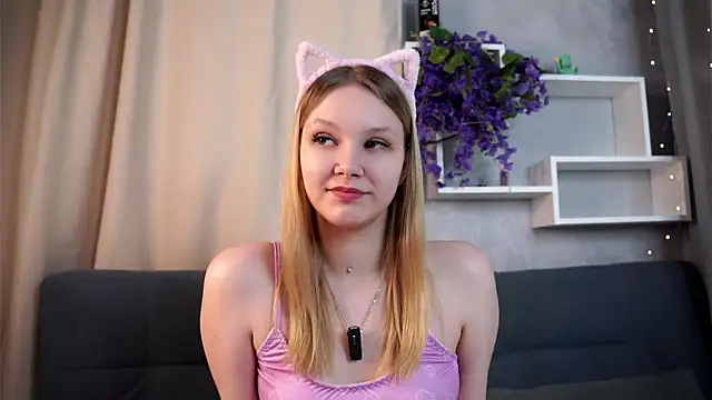 ElissaGlod online show from February 21, 2026, 11:11 am