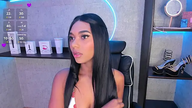 Snapshot of savanaah_ chatting on October 31, 2025, 4:41 pm savanaah online show from October 31, 2025, 4:41 pm