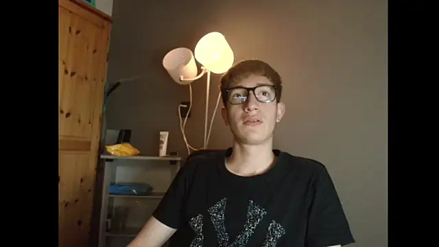 Erick Taylor3 online show from December 22, 2025, 8:06 pm