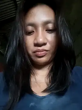 Snapshot of lyn_cute18 chatting on October 25, 2025, 1:02 am lyn cute18 online show from October 25, 2025, 1:02 am