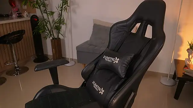 JessicaPratt online show from March 18, 2026, 8:01 pm