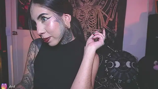 Dalia Vorhees online show from January 17, 2026, 2:05 am