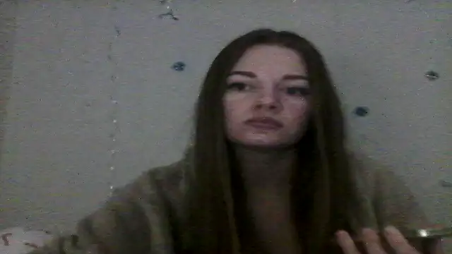 Snapshot of EllaMoonlight chatting on November 3, 2025, 4:30 pm EllaMoonlight online show from November 3, 2025, 4:30 pm