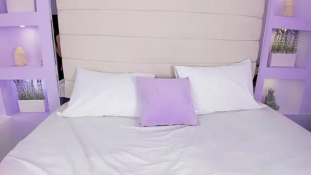 Snapshot of AmyColman_ chatting on February 2, 2026, 12:15 pm AmyColman online show from February 2, 2026, 12:15 pm