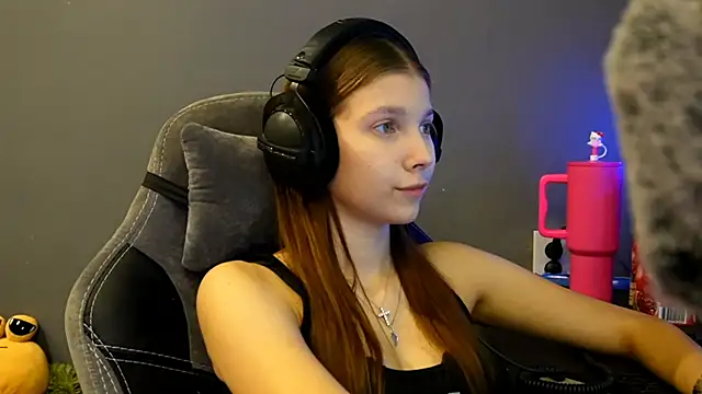 Softixq online show from December 20, 2025, 3:19 pm